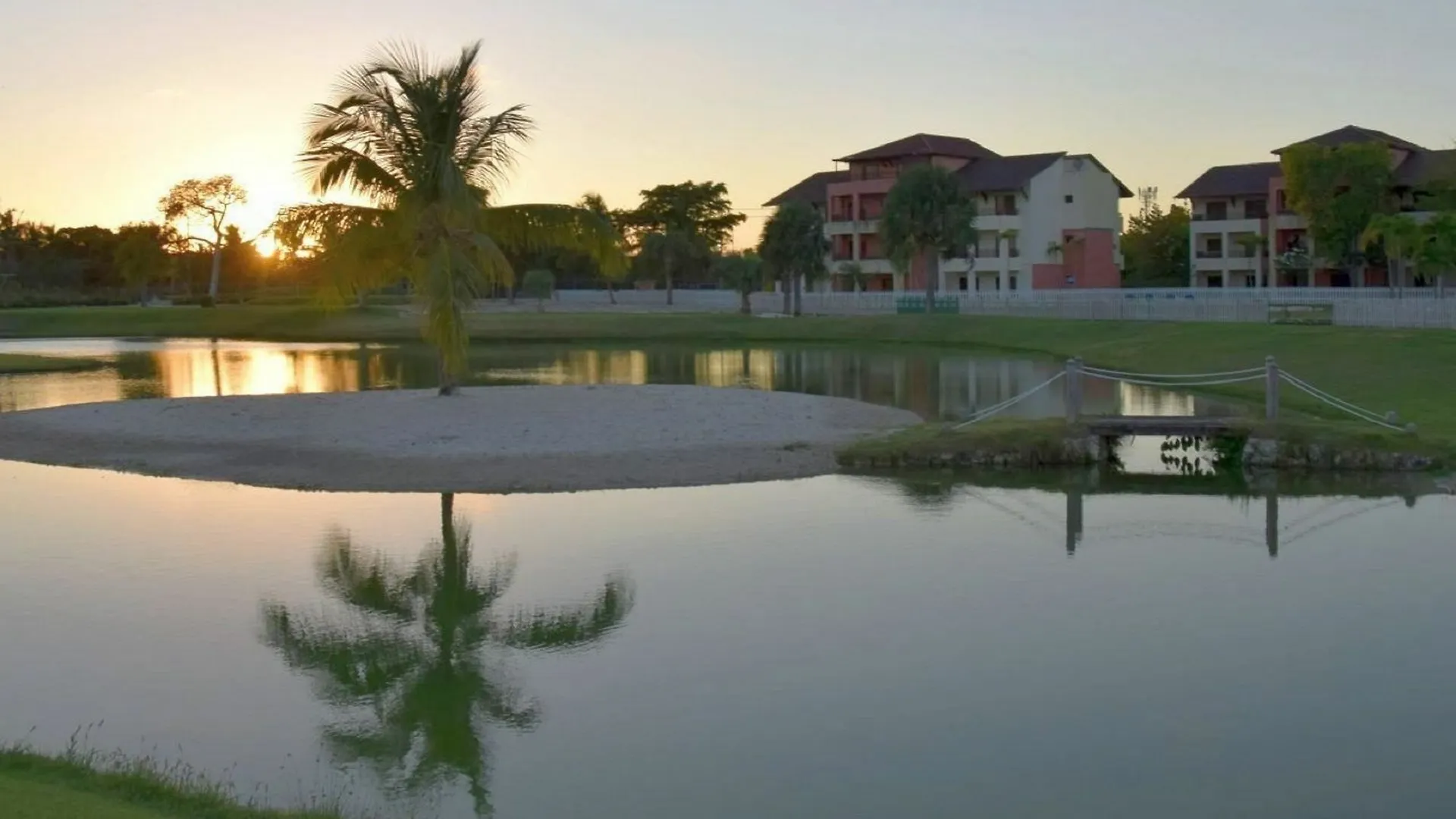 Tot Punta Cana Apartments 3*,  Dominikana